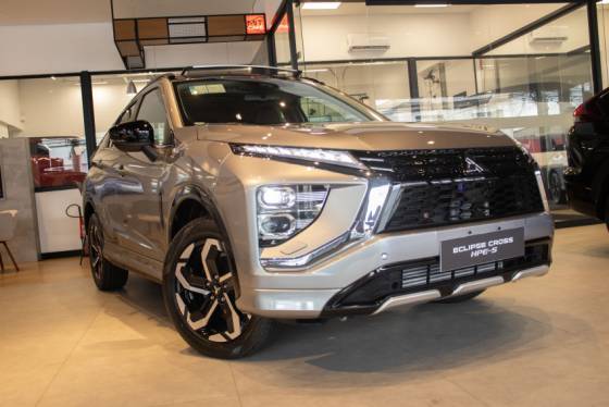MITSUBISHI ECLIPSE CROSS 1.5 MIVEC TURBO GASOLINA HPE-S CVT MITSUBISHI ECLIPSE CROSS 1.5 MIVEC TURBO GASOLINA HPE-S CVT